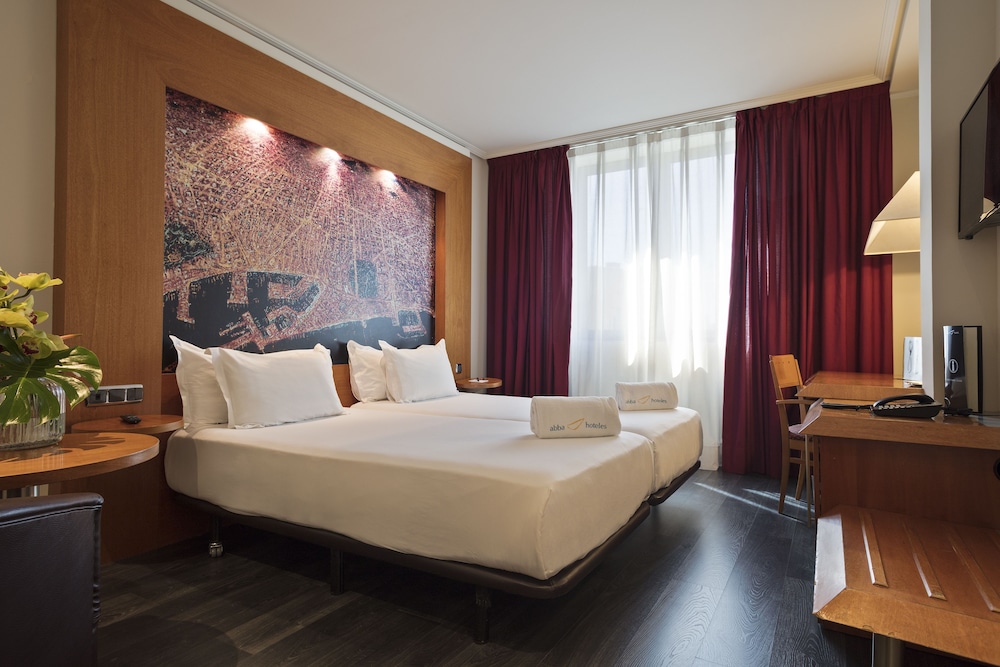 Abba Sants Hotel 8/30