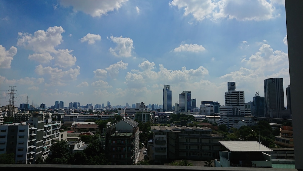 The Quarter Hotel Ladprao 63/67