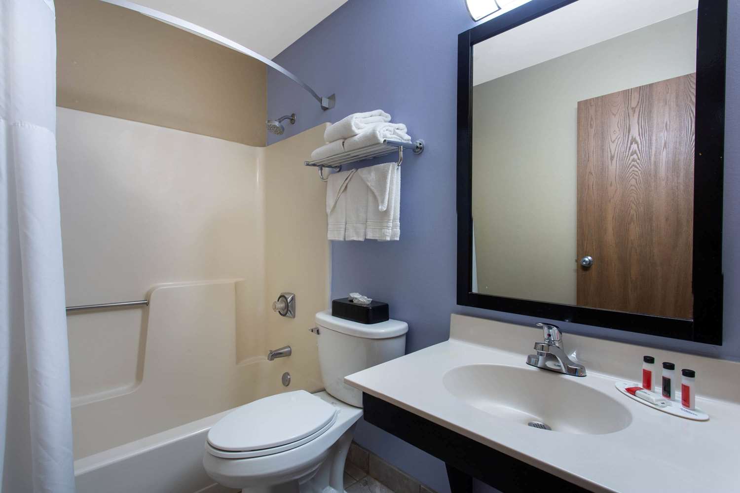 Super 8 by Wyndham Cromwell/Middletown 23/28