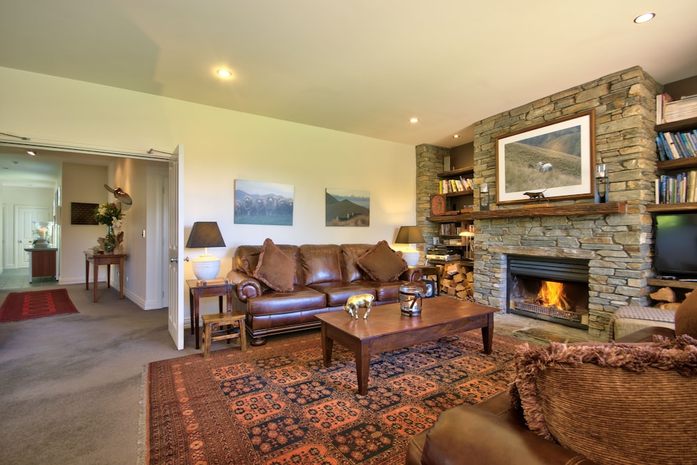 Lime Tree Lodge 30/50