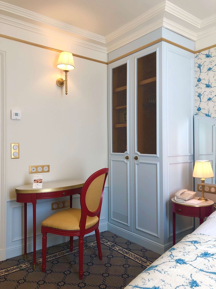 Hotel Mayfair Paris 44/57