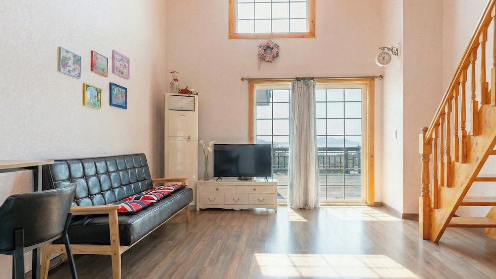 Ganghwa Western Beach Pension 29/50