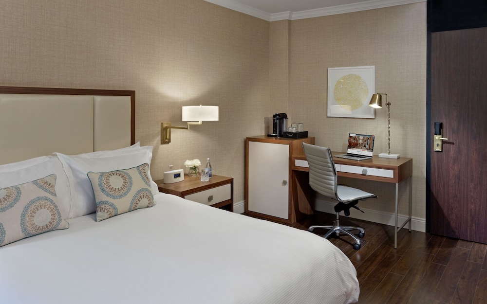 Lord Nelson Hotel And Suites 15/61