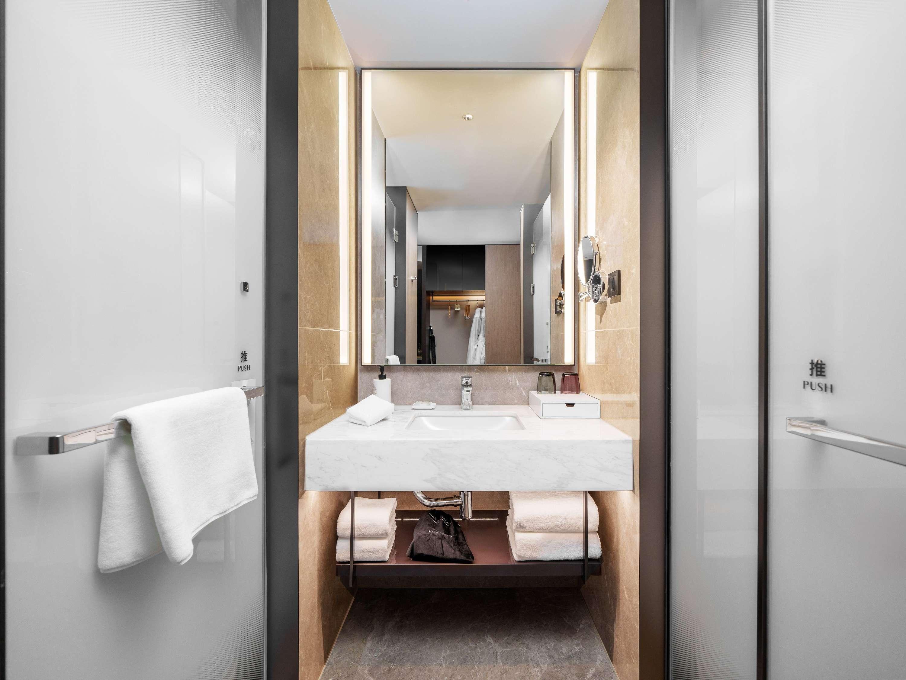Grand Mercure Wuhan International Expo Center 49/50