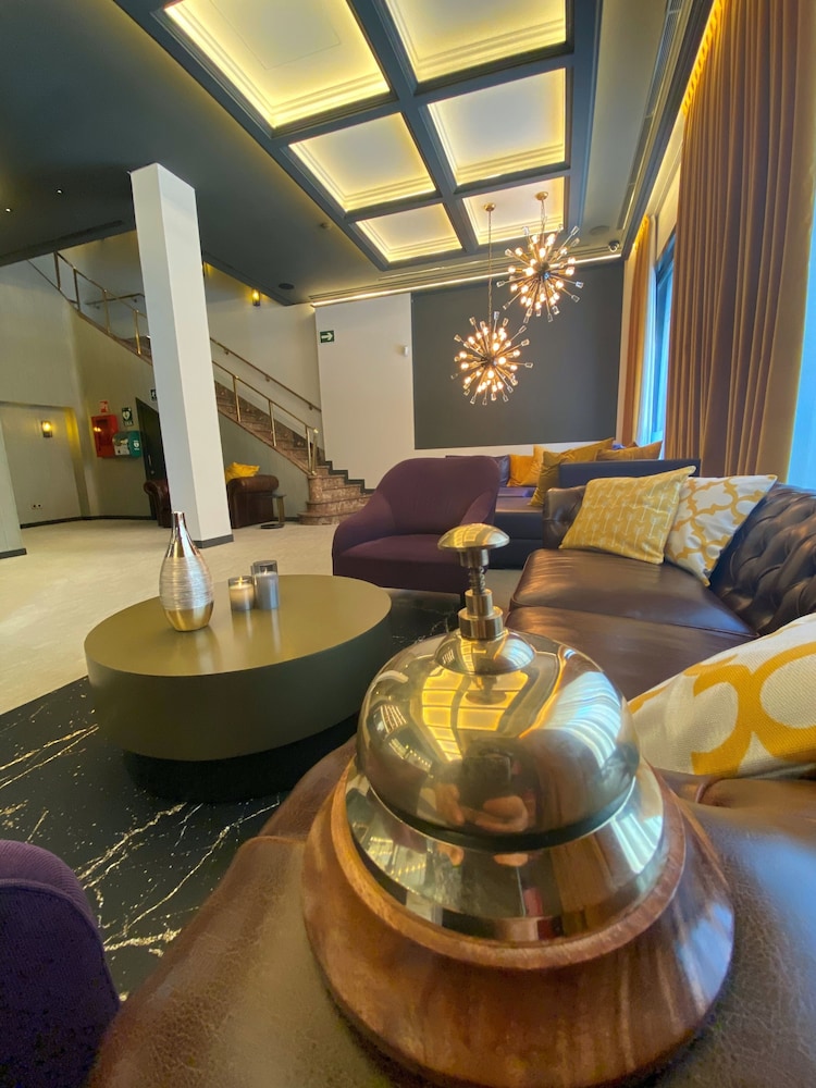 Hotel Cortezo 59/80