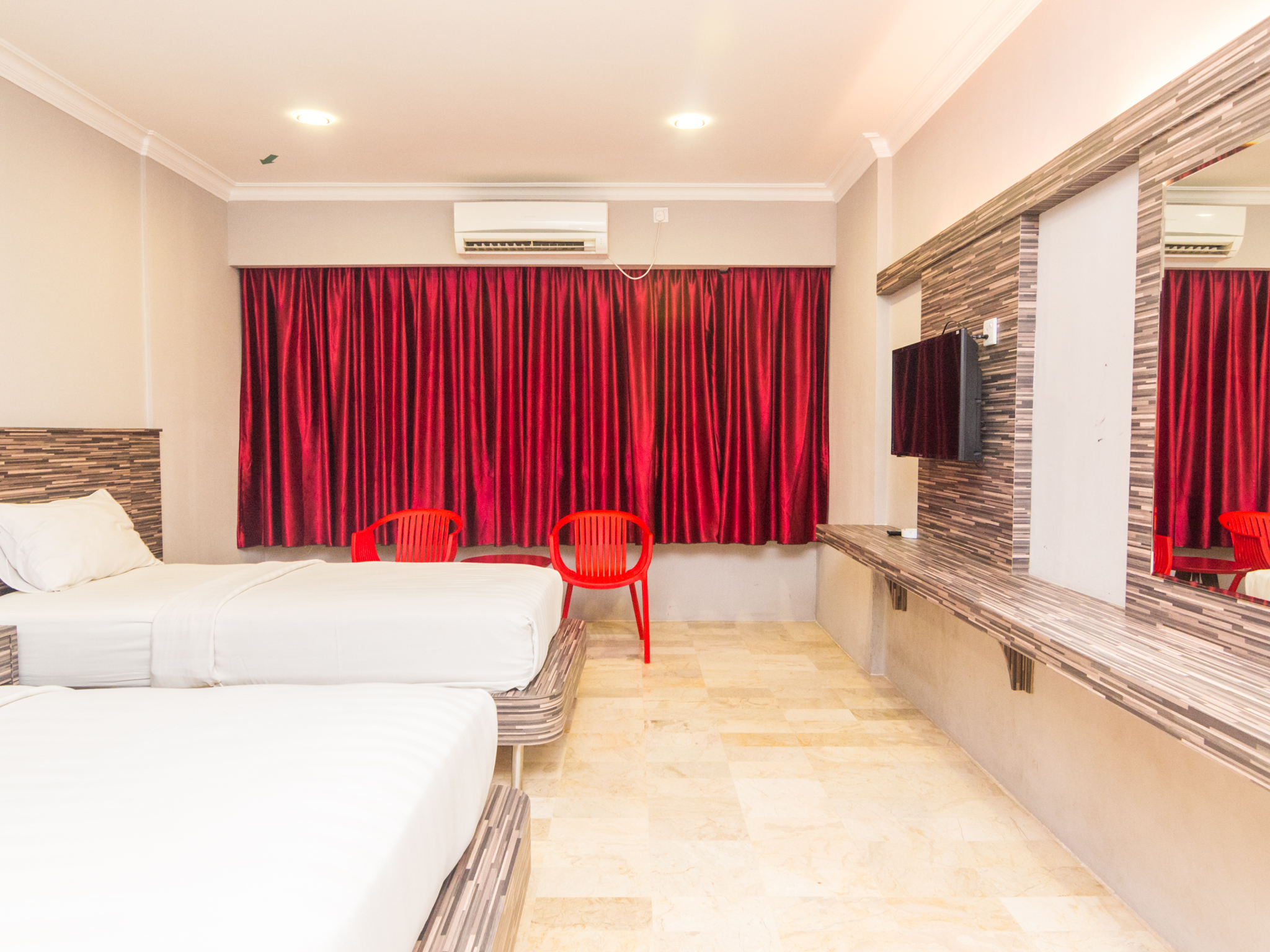 OYO 1896 Kita Hotel 20/50