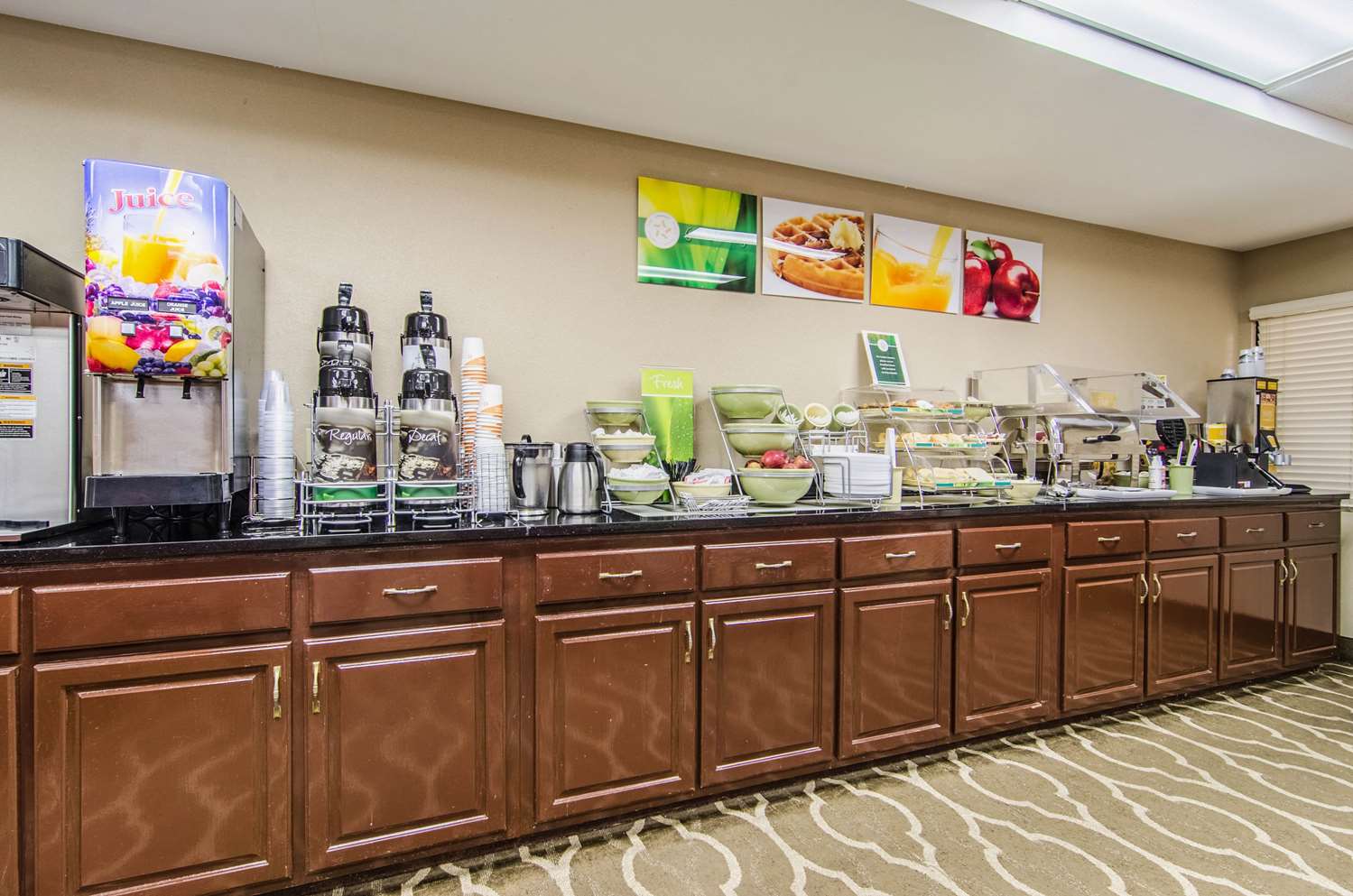Quality Suites Graham - Burlington South 37/41