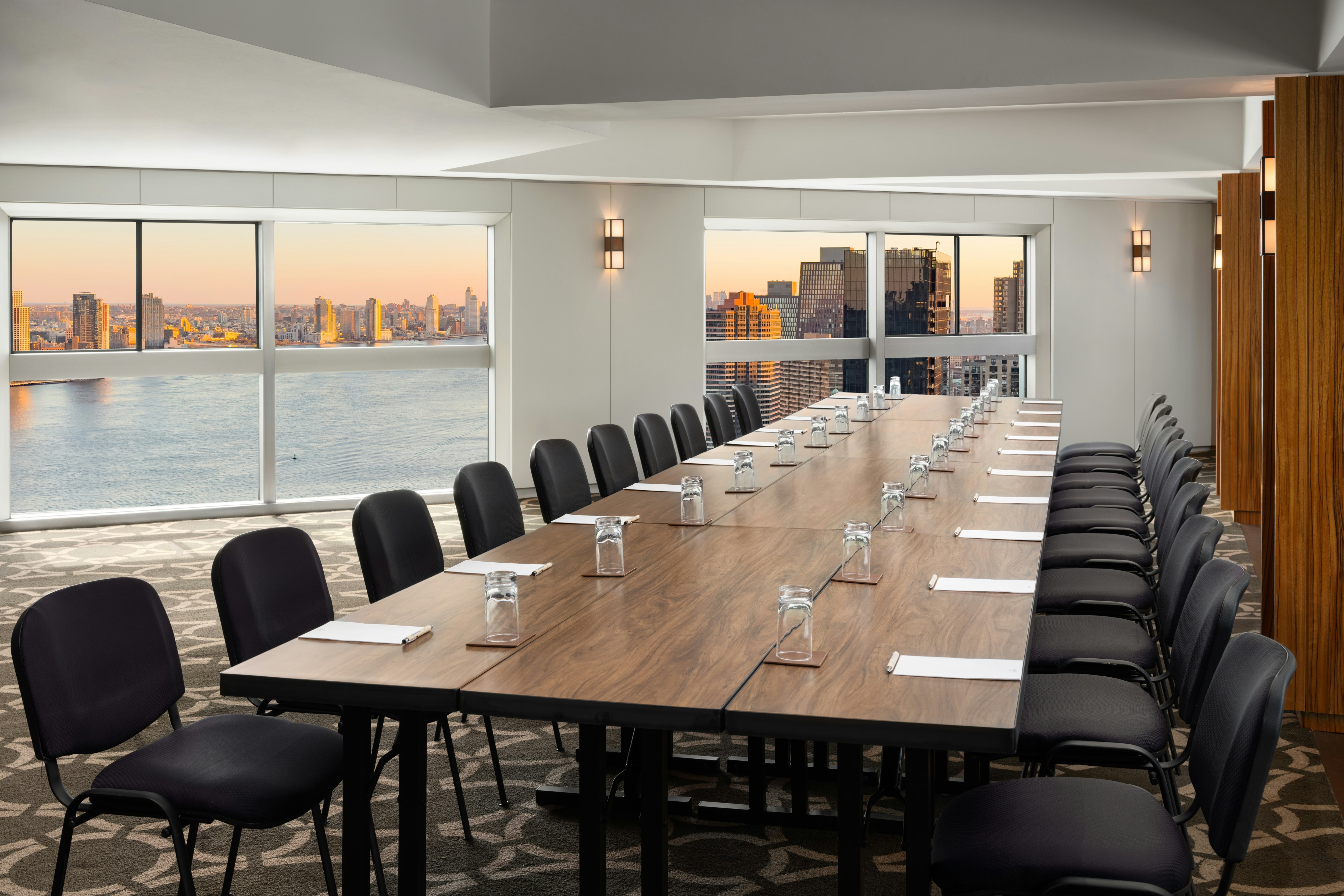 Millennium Hilton New York ONE UN Plaza 58/72