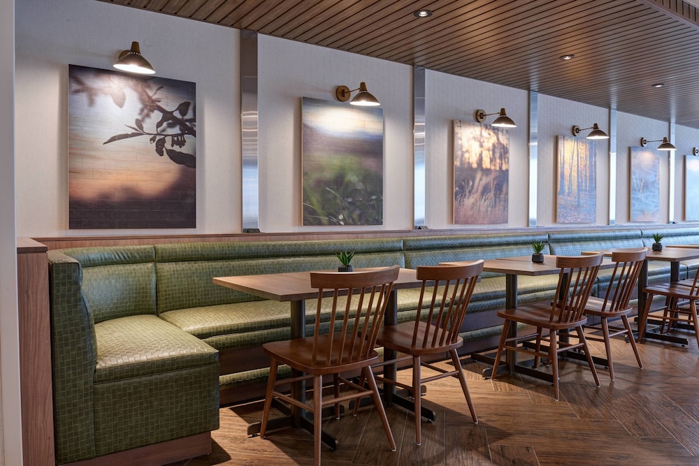 Fairfield Inn & Suites By Marriott Midland 31/36