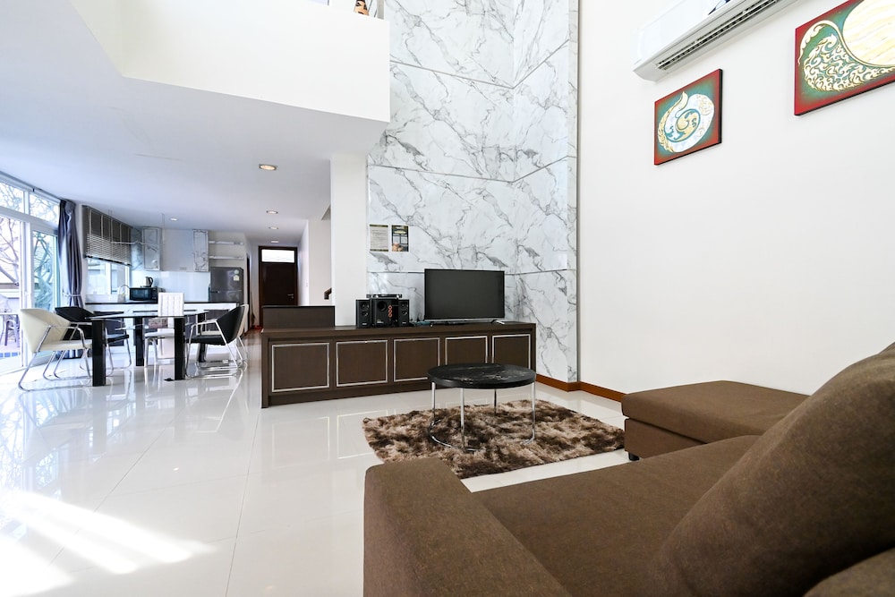 Golden Sea Pool Villa Heart of Hua Hin 45/50