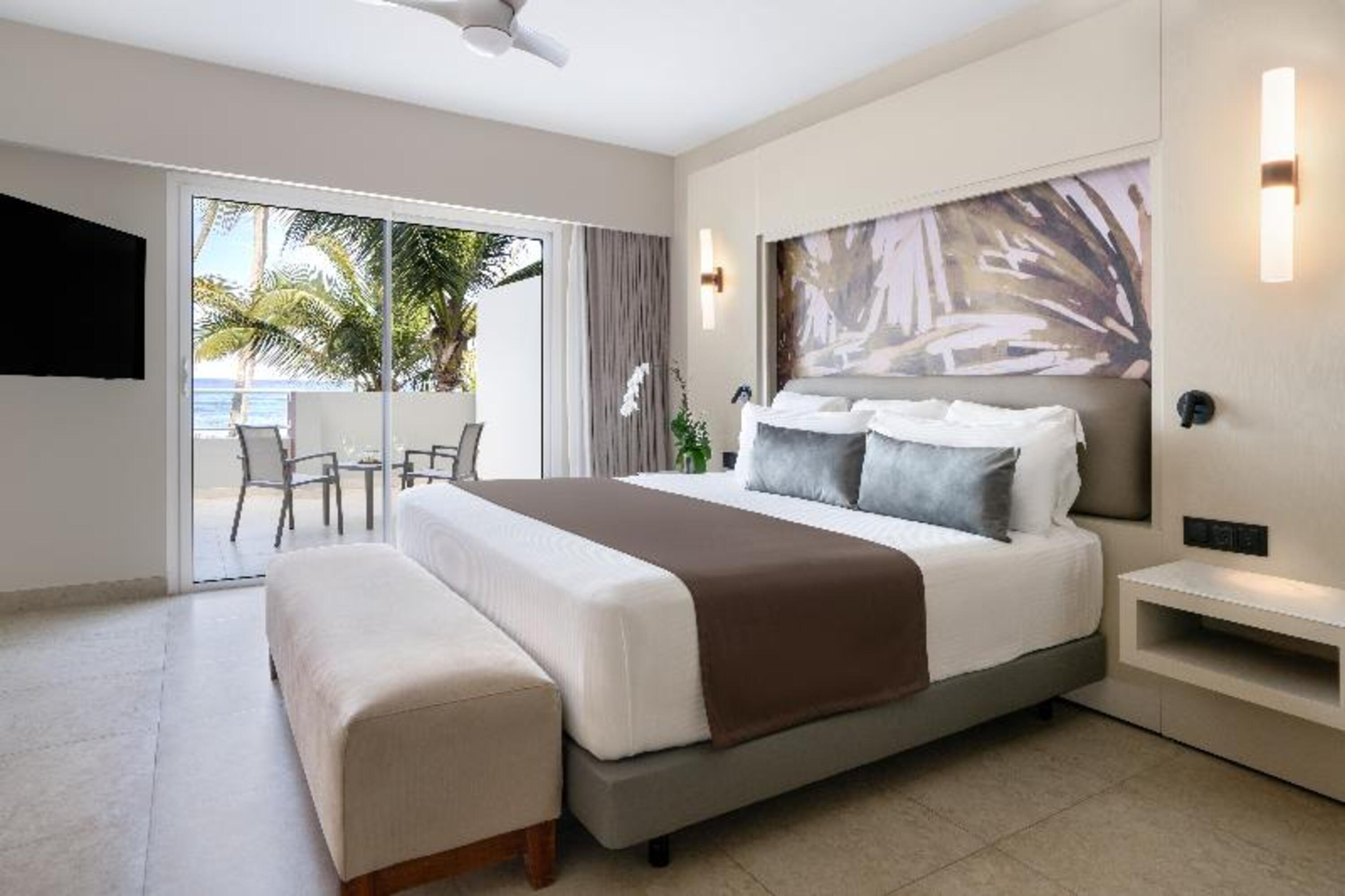Suite, King Bed, Ocean Front