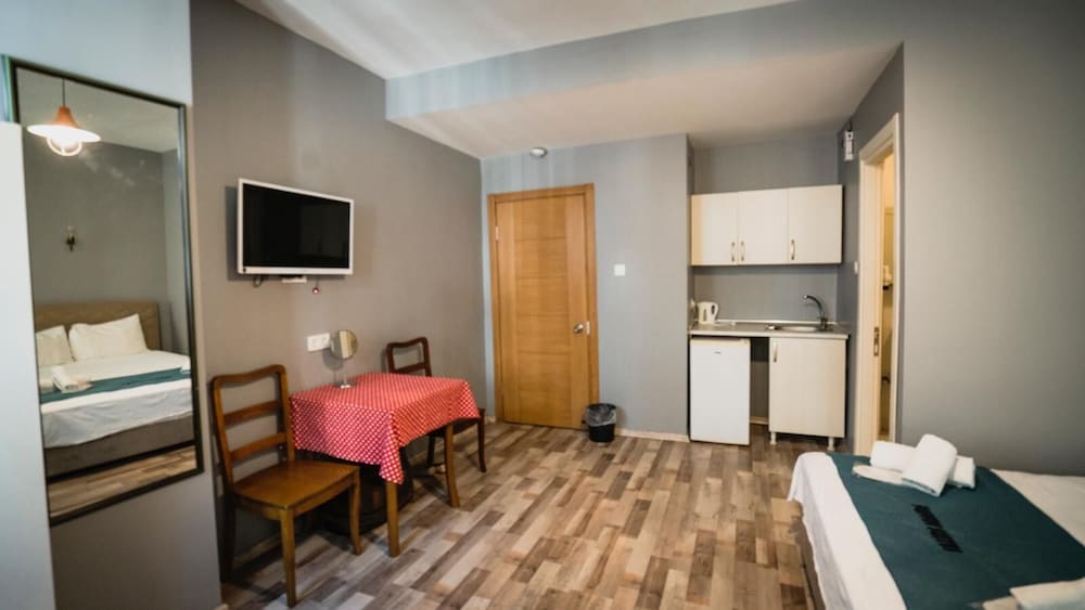 Puffin Hostel 16/30