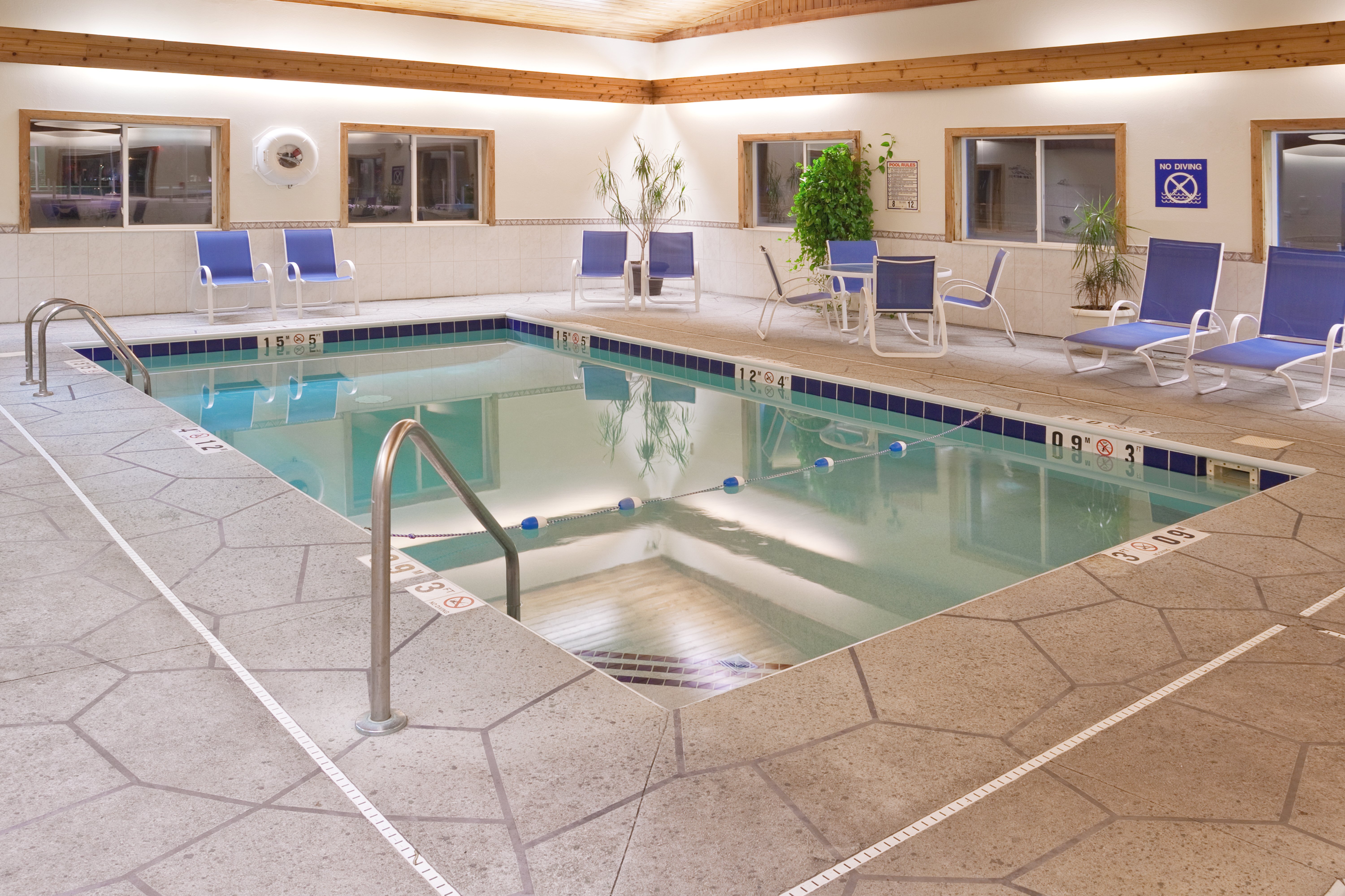 Holiday Inn Express Mt Vernon 21/41