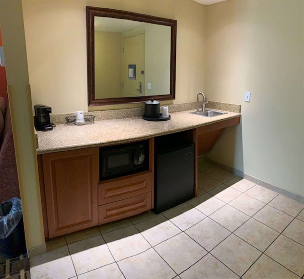 Hampton Inn & Suites Salida 7/43