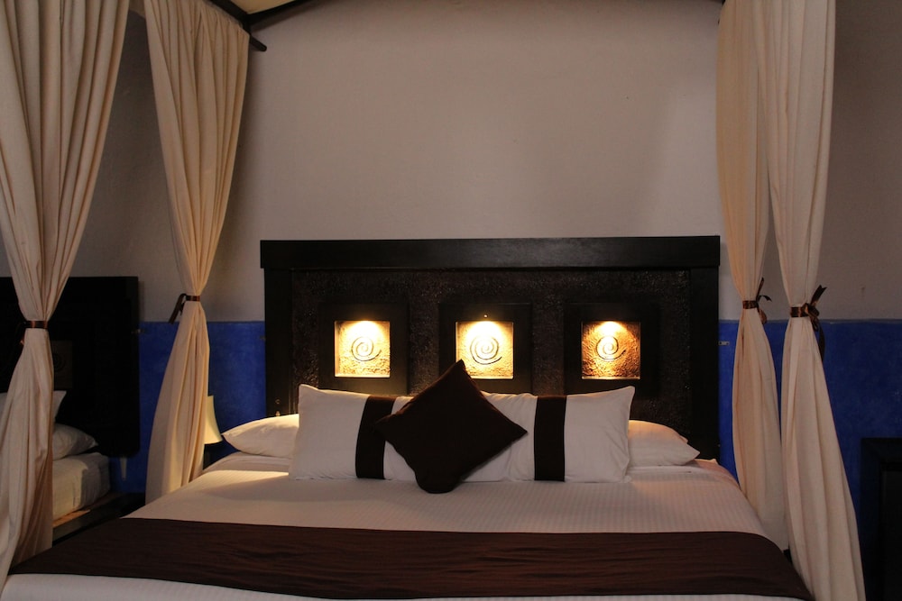 Hotel & Spa Mansion Del Burro Azul 44/50