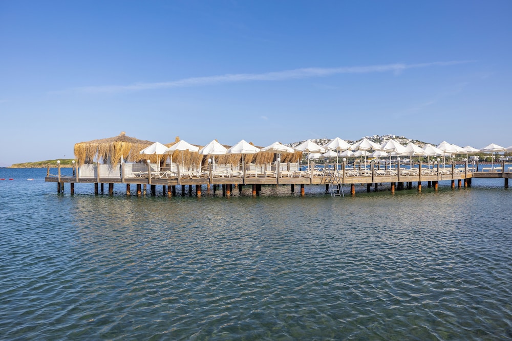 Azure By Yelken Hotel 70/75