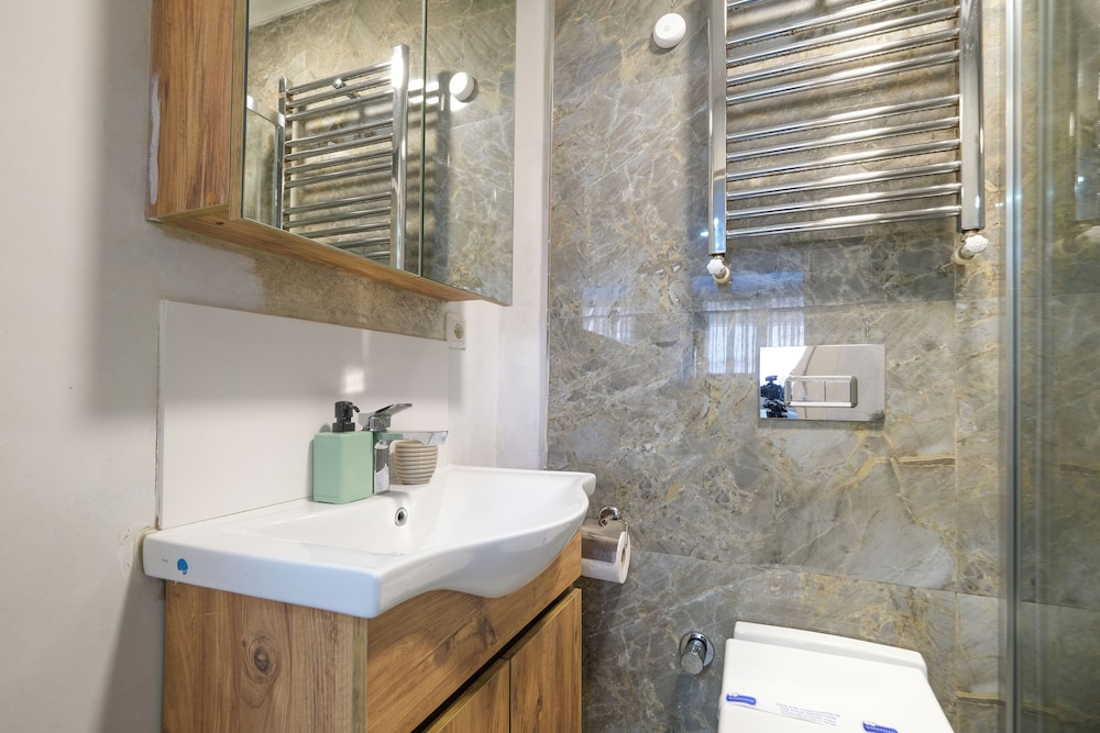 Loren Hotel Suites 43/50