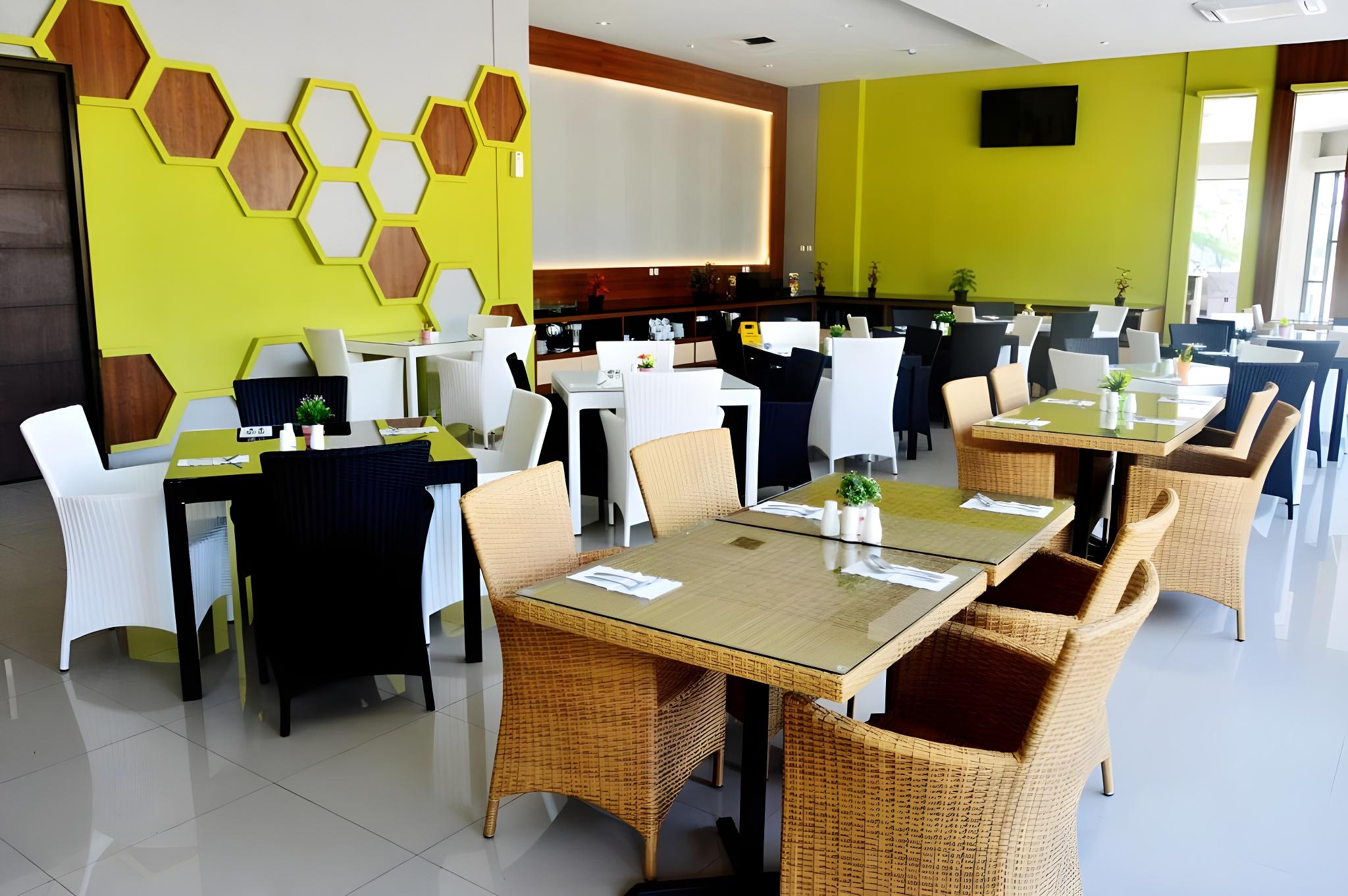 Grand Master Hotel Purwodadi 25/42