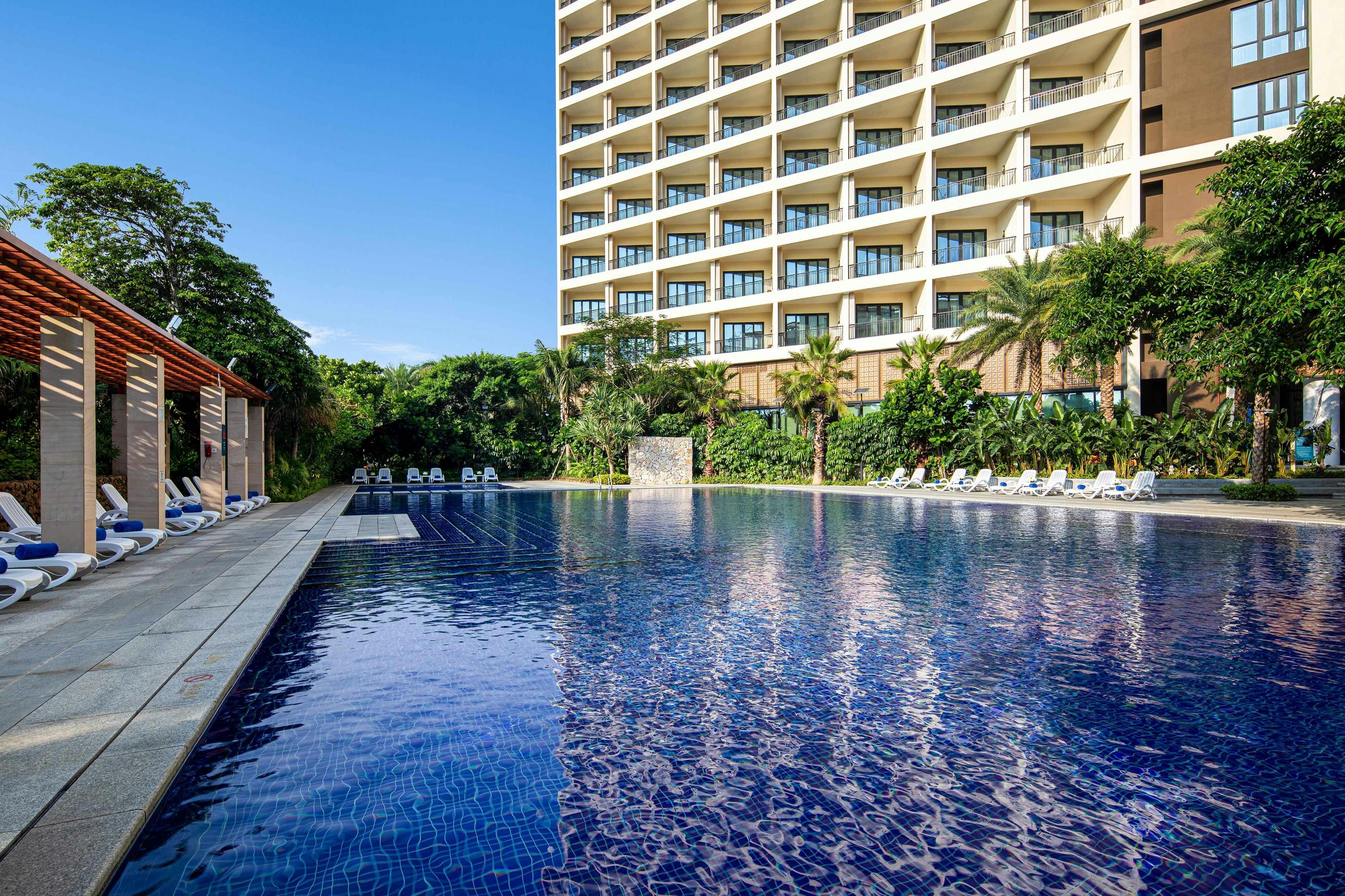 Four Points by Sheraton Wuchuan, Loong Bay 4/25