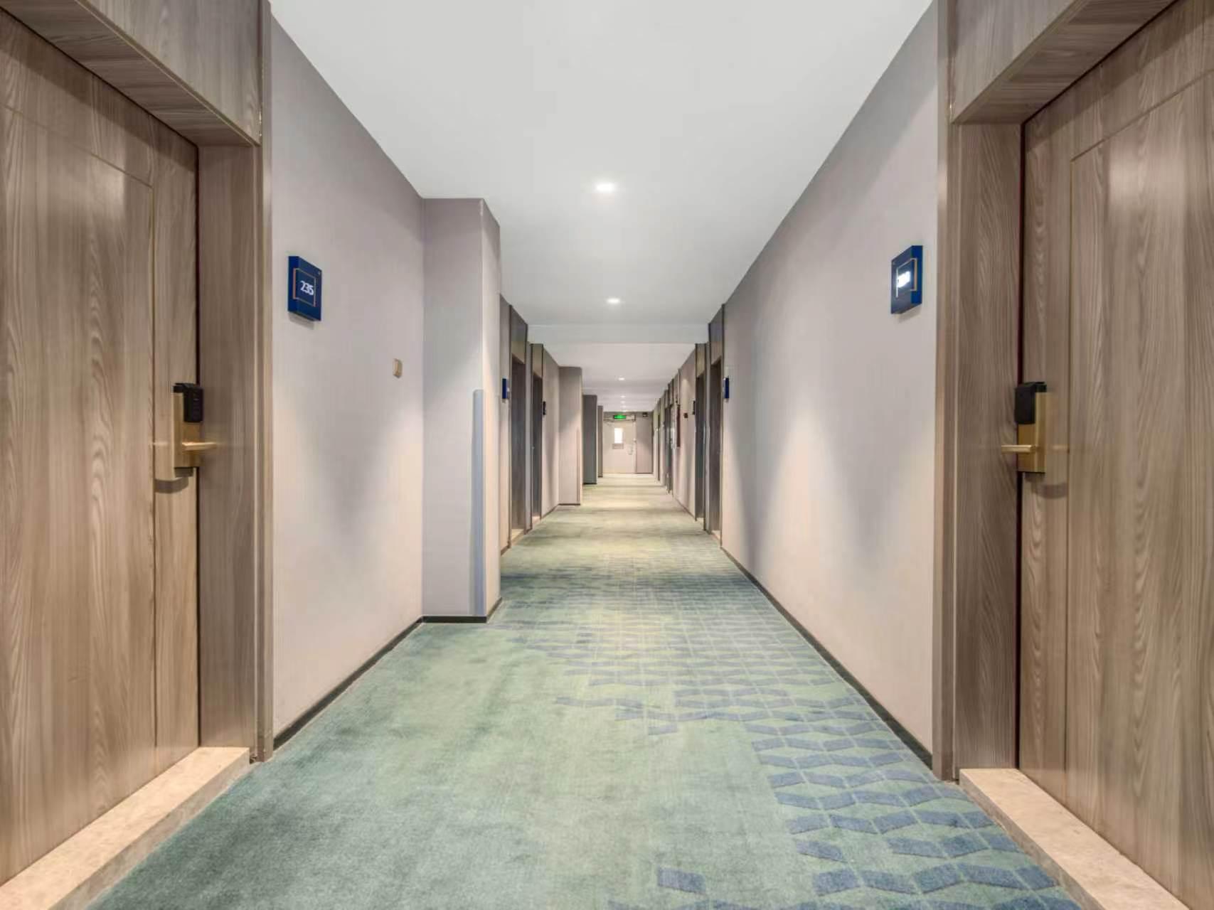 7 Days Inn (Beijing Railway Station, Guangqumenwai Metro Station) 17/37