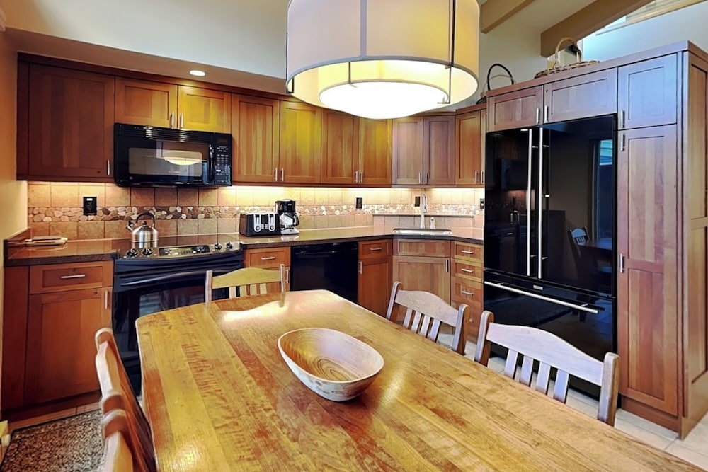 Timberline Condominiums 65/81
