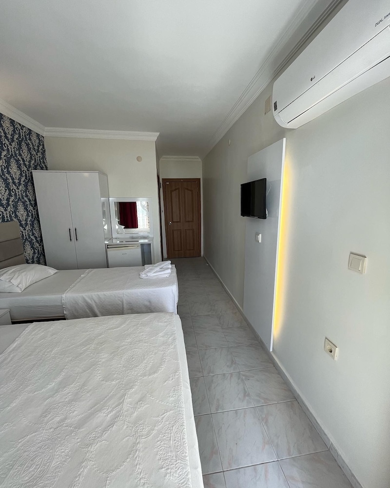 Peri Hotel 20/39