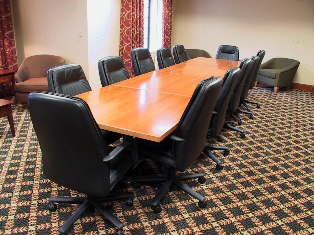 Staybridge Suites Corning 58/66