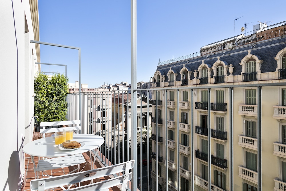 Murmuri Residence Mercader 4/70