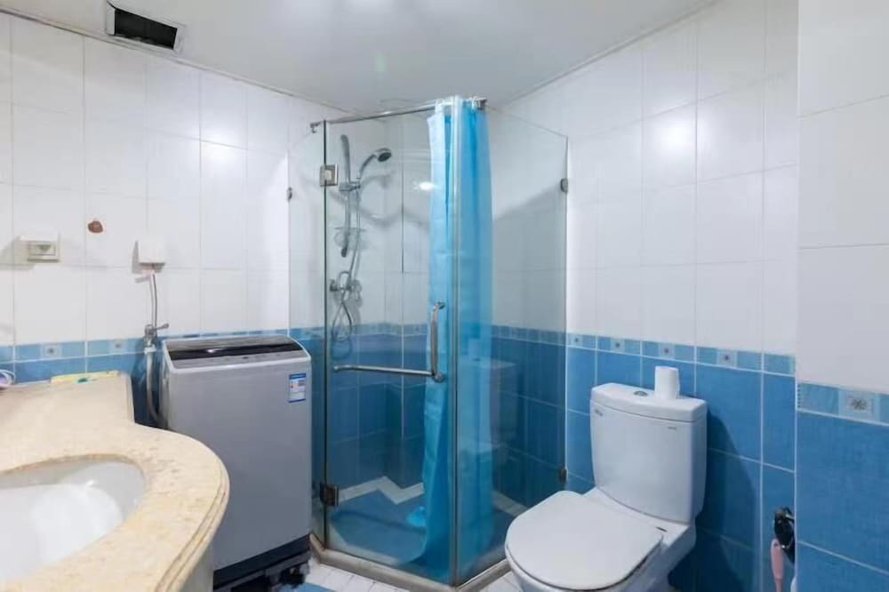 Dalian Xiuzhu Building Apartment 48/50