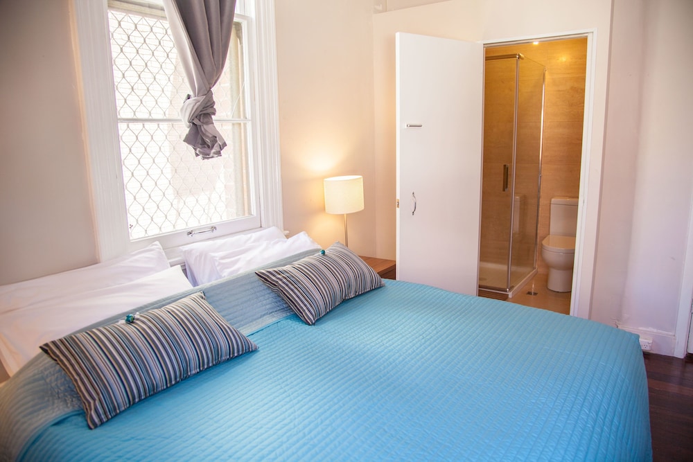 Fremantle Hostel 6/50