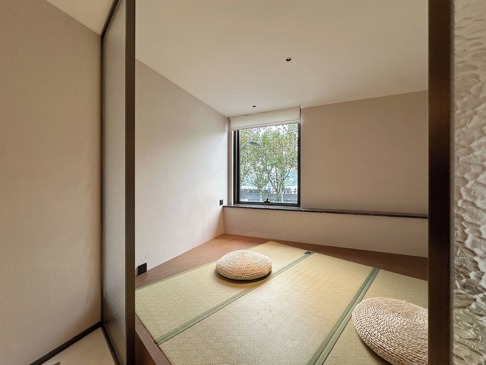 UrCove by Hyatt Shanghai on the Bund 33/59