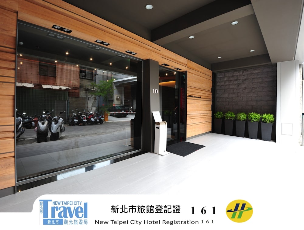 Forward Suites II photo4