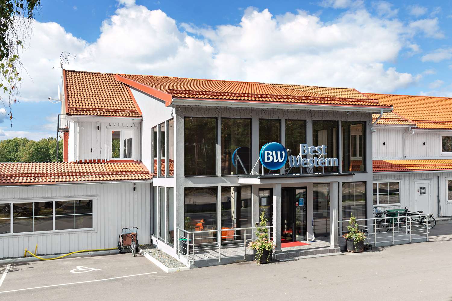 Best Western Hedasen 4/50