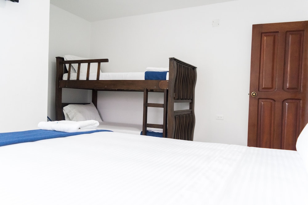 Hotel Aquarius 17/40