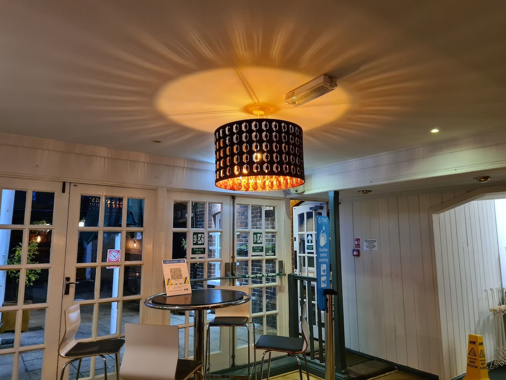 The Crown Hotel 20/33