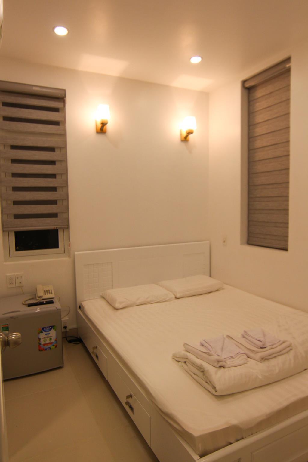 Full House Hostel 23/98