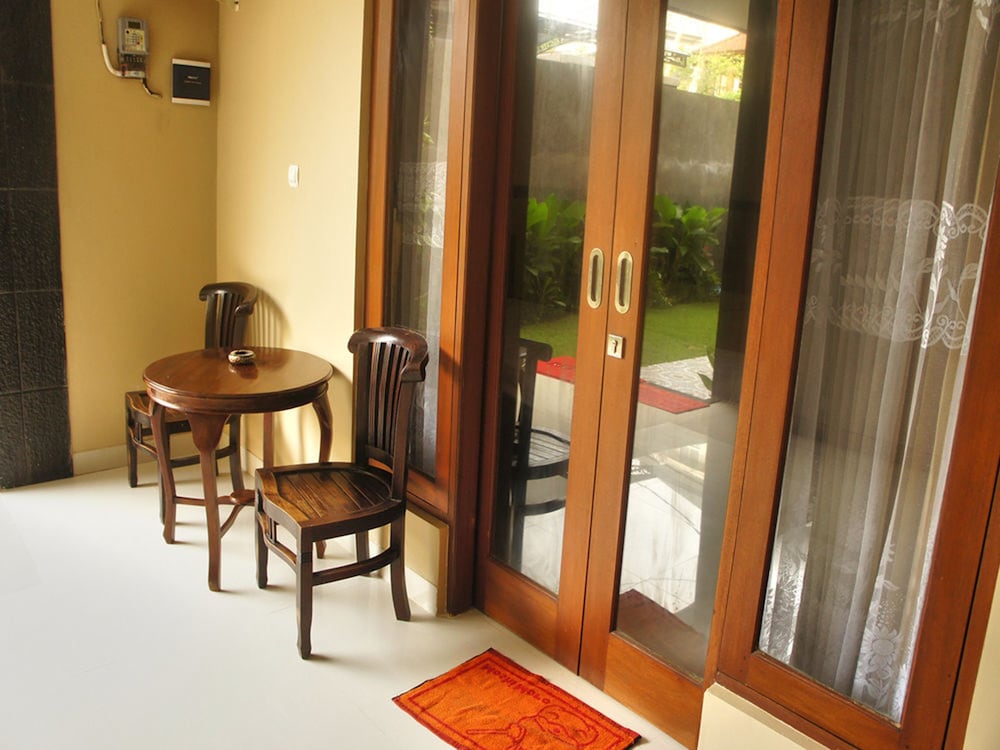 Rena Segara House 31/50