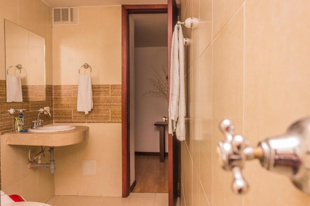 Nogal Suite Hotel Pasto 50/50