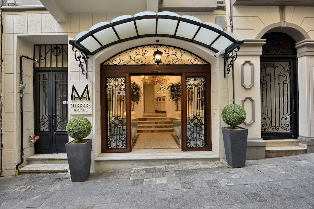 Mirrors Hotel Istanbul Taksim Pera 6/46
