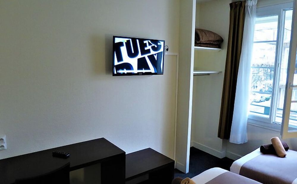 De La Paix Hotel 24/36