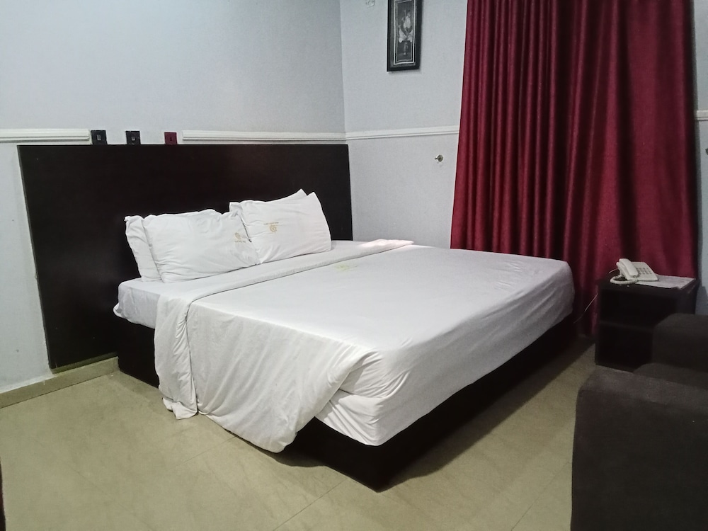 Degok Hotel 4/50