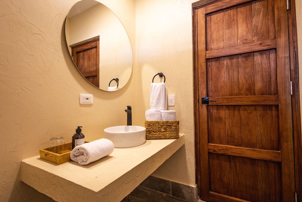 Casa Noa Colonial Rooms 45/48