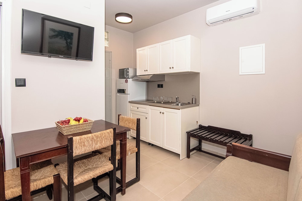 Talos Hotel Apartments 29/50