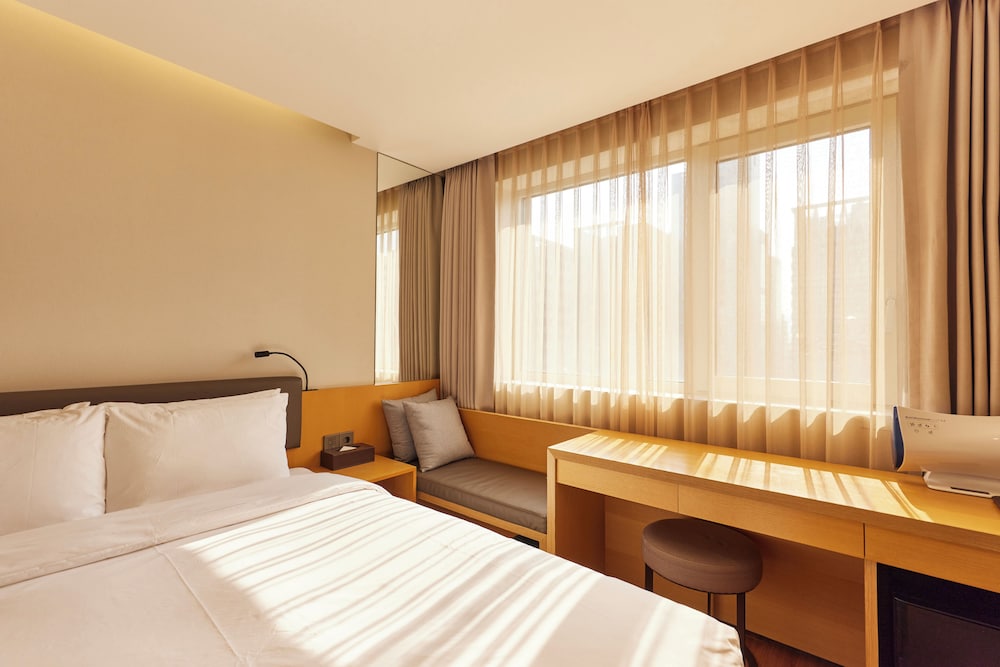 HOTEL URI& 29/60