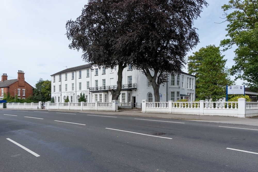 The Lawns Guest House 29/41