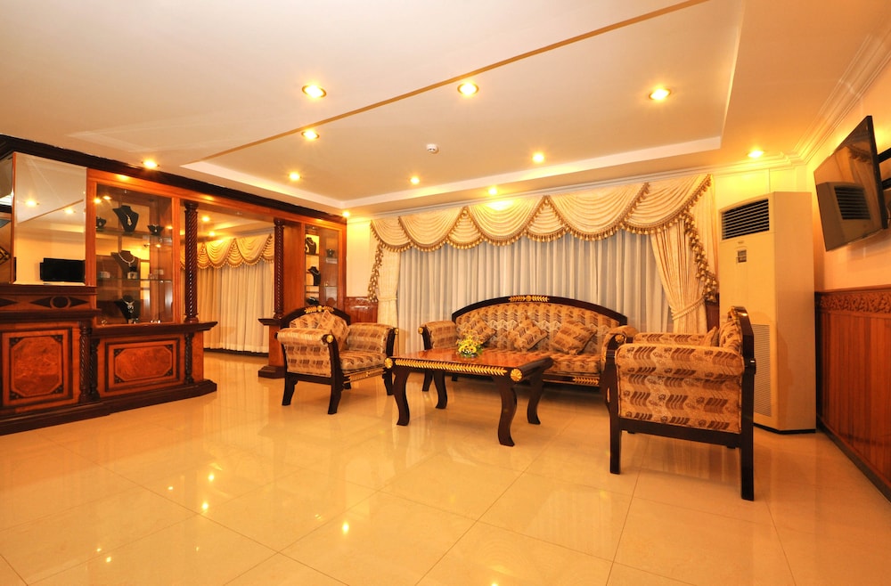 Rain Rock Hotel 26/46