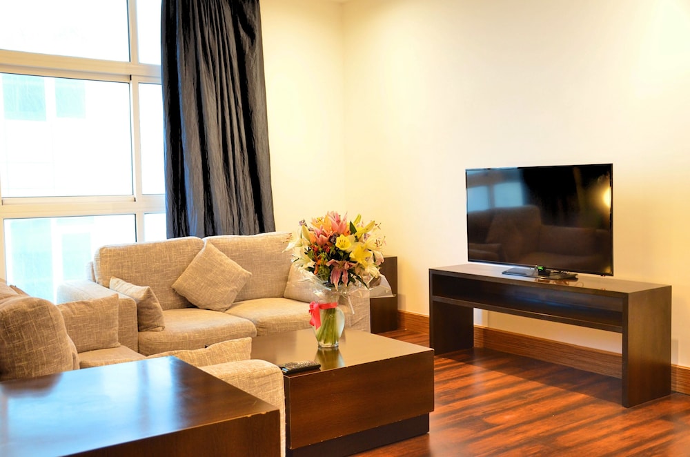 Blaire Executive Suites 37/58