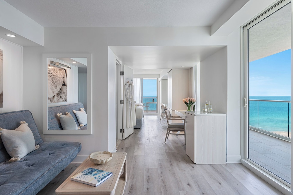 Grand Beach Hotel Surfside 21/47