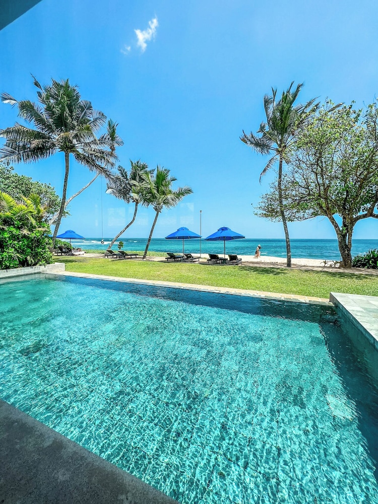 Ubuntu Beach Villas by Reveal 39/50
