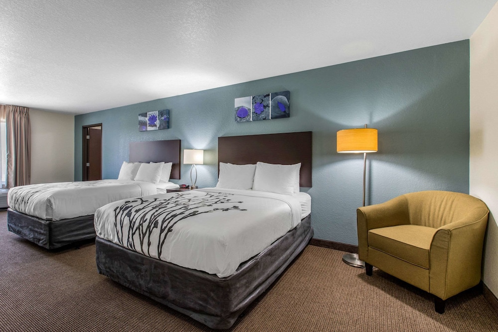 Sleep Inn and Suites Ankeny Des Moines IA 17/33
